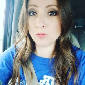 Meet your Posher, Adrienne